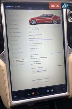 Лифтбек Tesla Model S 2015 в 