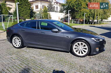 Лифтбек Tesla Model S 2017 в 