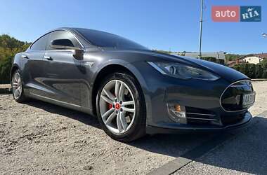 Лифтбек Tesla Model S 2014 в Днепре