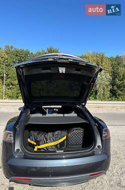 Лифтбек Tesla Model S 2014 в Днепре