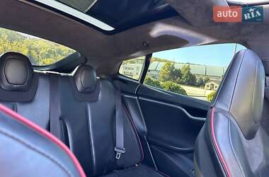 Лифтбек Tesla Model S 2014 в 