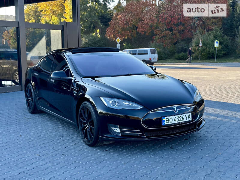 Ліфтбек Tesla Model S 2014 в Зборові