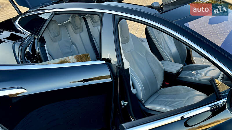 Ліфтбек Tesla Model S 2014 в Зборові