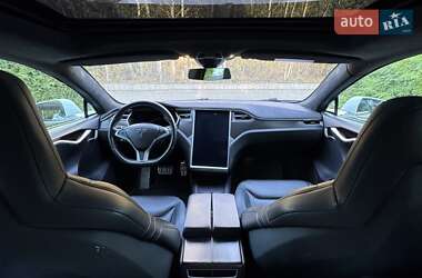 Лифтбек Tesla Model S 2016 в 