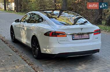 Ліфтбек Tesla Model S 2016 в Львові фото 7 Ліфтбек Tesla Model S 2016 в Львові