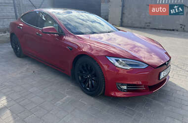 Лифтбек Tesla Model S 2019 в Виннице