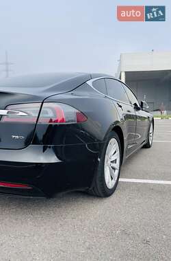 Ліфтбек Tesla Model S 2018 в 
