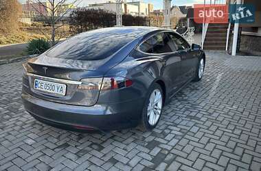 Ліфтбек Tesla Model S 2015 в Чернівцях