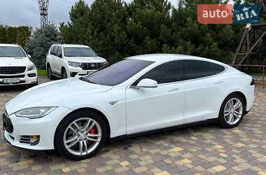 Лифтбек Tesla Model S 2014 в Днепре