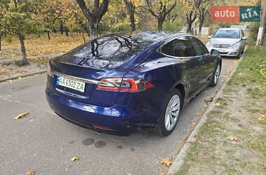 Лифтбек Tesla Model S 2016 в Киеве