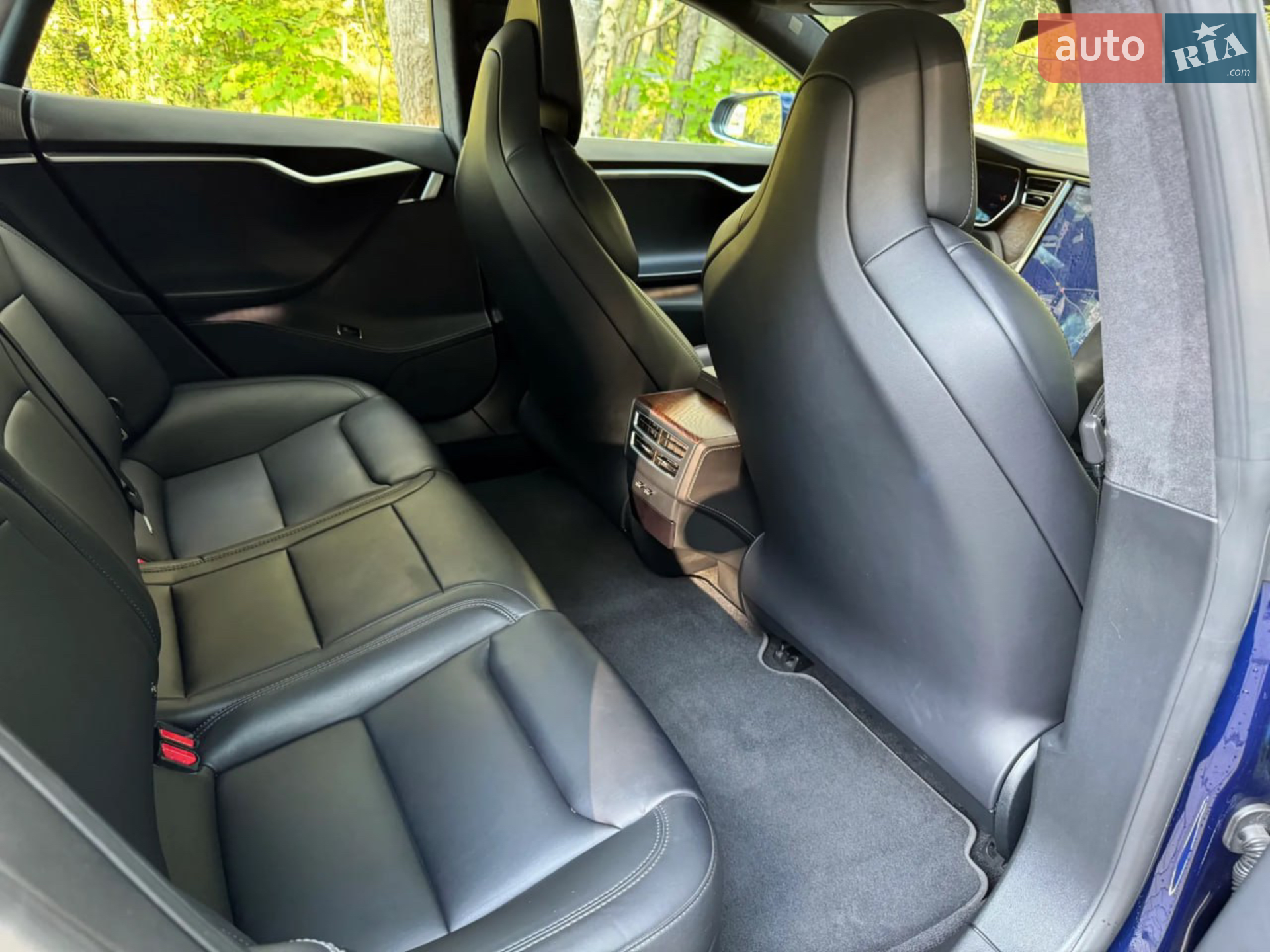 Tesla Model S 2017 VIN 5YJSA1E29HF192201 фото оголошення 4 з 12