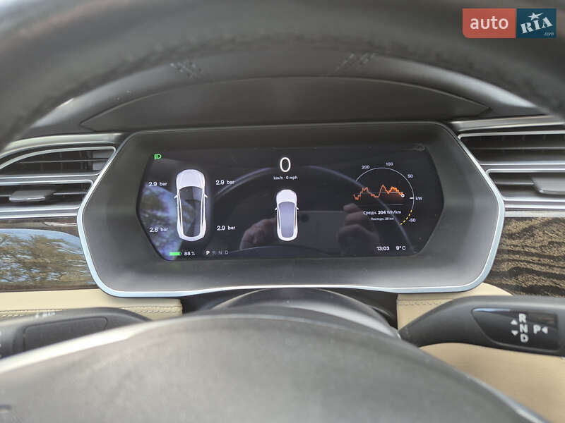 Ліфтбек Tesla Model S 2016 в Вінниці