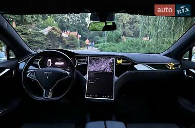 Лифтбек Tesla Model S 2017 в 