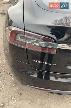 Лифтбек Tesla Model S 2013 в Киеве