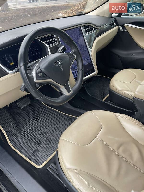 Ліфтбек Tesla Model S 2013 в Києві фото 19 Ліфтбек Tesla Model S 2013 в Києві