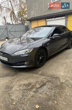 Лифтбек Tesla Model S 2016 в Харькове