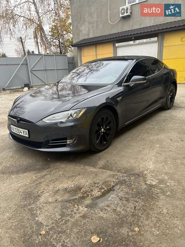 Ліфтбек Tesla Model S 2016 в Харкові фото 7 Ліфтбек Tesla Model S 2016 в Харкові