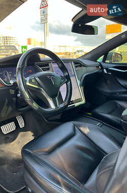 Лифтбек Tesla Model S 2016 в 