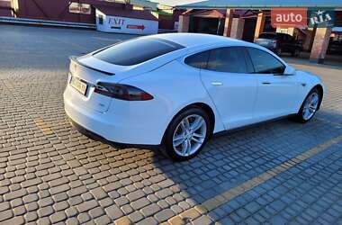 Ліфтбек Tesla Model S 2015 в Львові