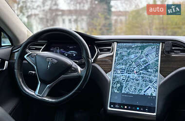 Ліфтбек Tesla Model S 2015 в 