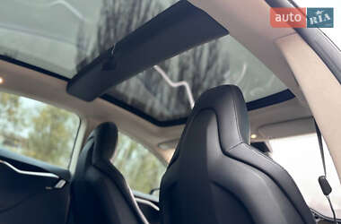 Ліфтбек Tesla Model S 2015 в 