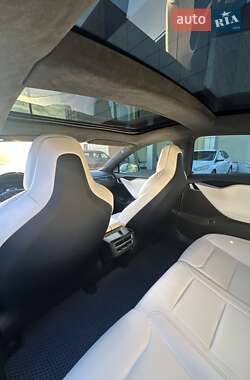 Ліфтбек Tesla Model S 2015 в 