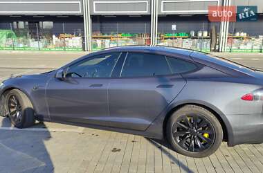 Лифтбек Tesla Model S 2016 в Первомайске