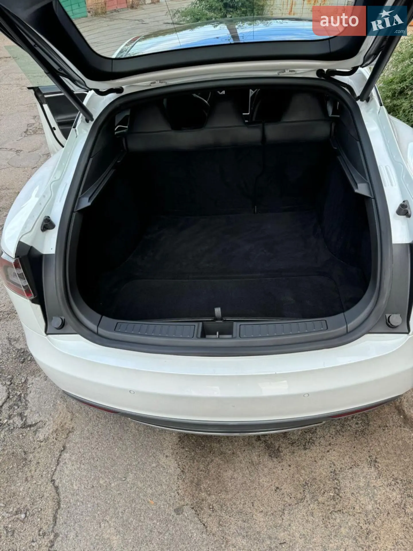 2014 Tesla Model S - мініатюра 16