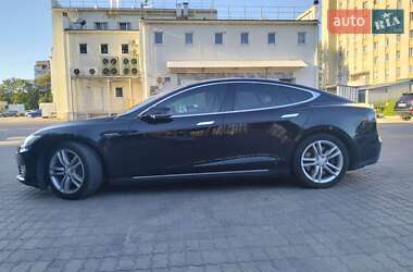 Лифтбек Tesla Model S 2016 в 