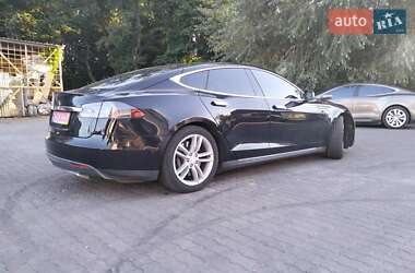 Лифтбек Tesla Model S 2016 в 