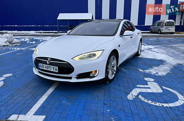 Лифтбек Tesla Model S 2012 в Виннице