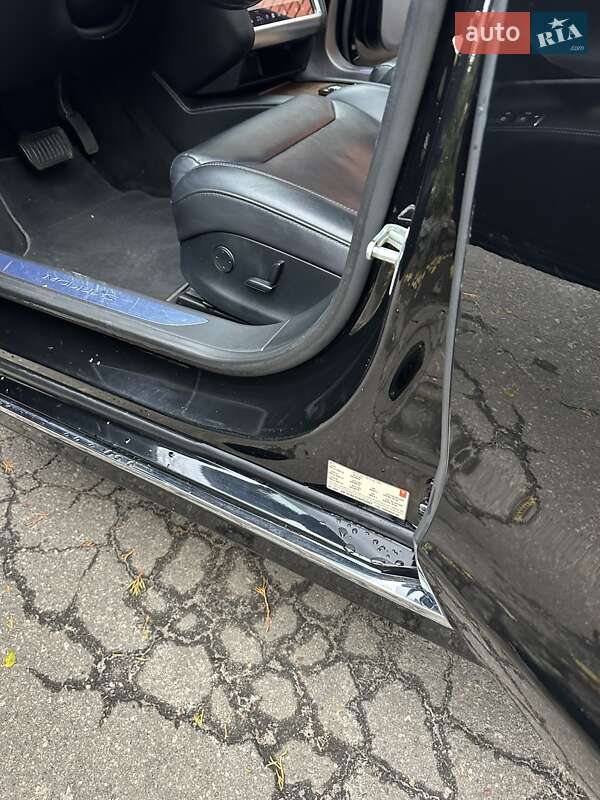 Ліфтбек Tesla Model S 2017 в Харкові