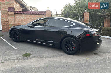 Лифтбек Tesla Model S 2017 в 