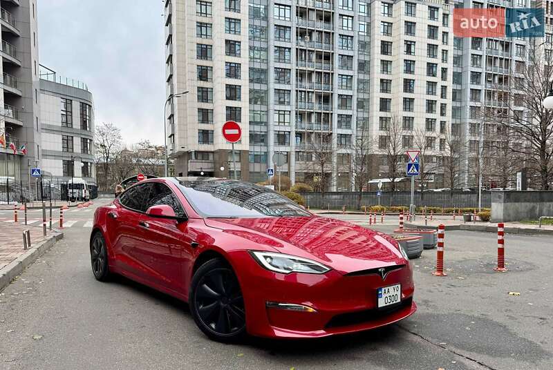 Лифтбек Tesla Model S 2022 в Киеве