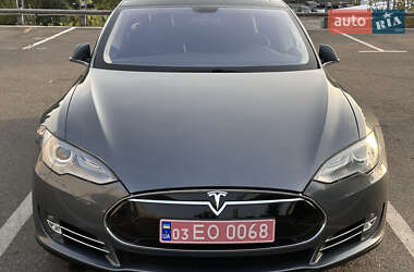 Лифтбек Tesla Model S 2014 в Киеве