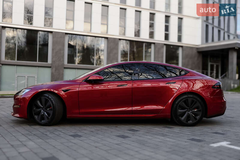 Лифтбек Tesla Model S 2023 в Днепре