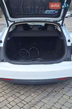 Лифтбек Tesla Model S 2015 в Одессе