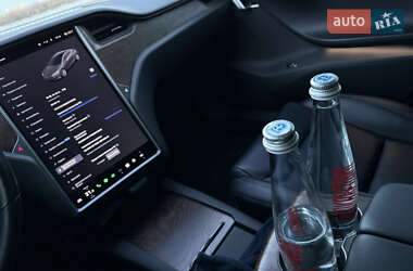 Лифтбек Tesla Model S 2020 в 