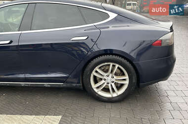 Лифтбек Tesla Model S 2014 в Ивано-Франковске