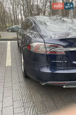 Лифтбек Tesla Model S 2014 в Ивано-Франковске