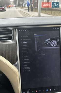 Ліфтбек Tesla Model S 2012 в Києві
