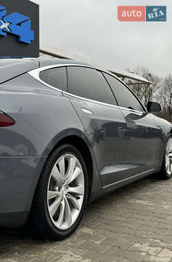 Лифтбек Tesla Model S 2014 в Хмельницком