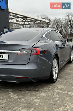 Лифтбек Tesla Model S 2014 в Хмельницком