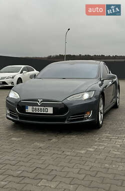 Лифтбек Tesla Model S 2014 в Хмельницком