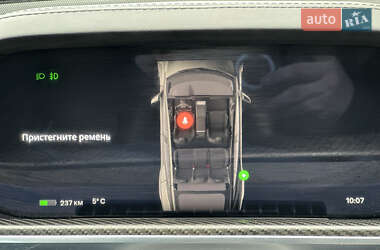 Лифтбек Tesla Model S 2021 в Киеве