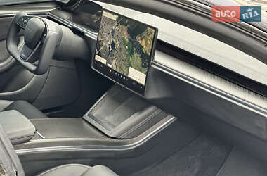 Лифтбек Tesla Model S 2021 в Киеве