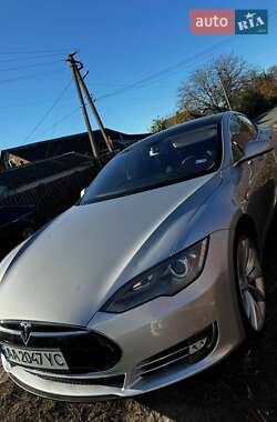 Лифтбек Tesla Model S 2013 в Киеве