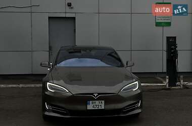 Лифтбек Tesla Model S 2016 в Одессе