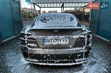 Лифтбек Tesla Model S 2016 в Одессе