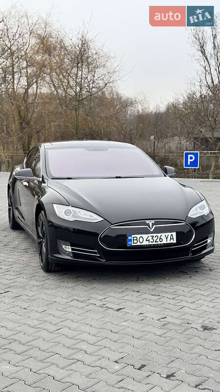 Ліфтбек Tesla Model S 2014 в Зборові